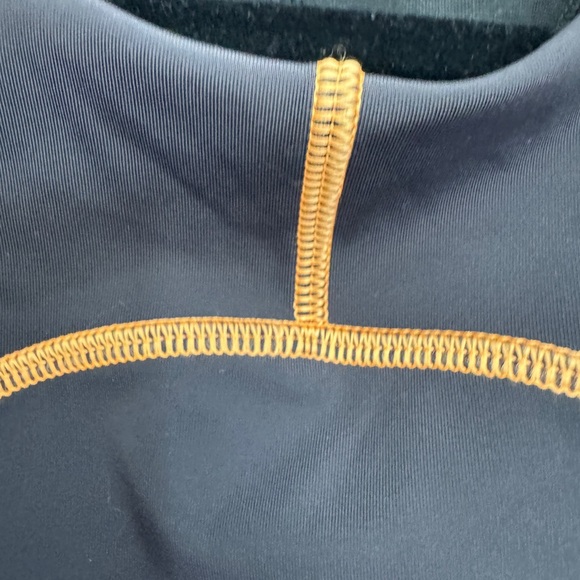 Lululemon Tough Train High-Neck Bra - Picture 5 of 8